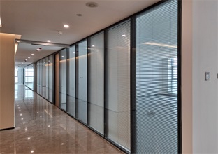 青島防火玻璃隔斷與普通隔斷有什么區別